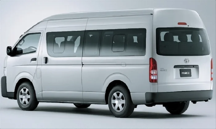 Toyota-HiAce-Petrol-16-2019