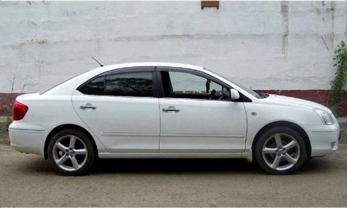 Toyota-Premio-1.5-F-2013