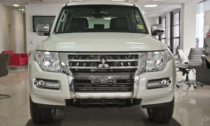 Mitsubishi-Pajero-GLS-2019