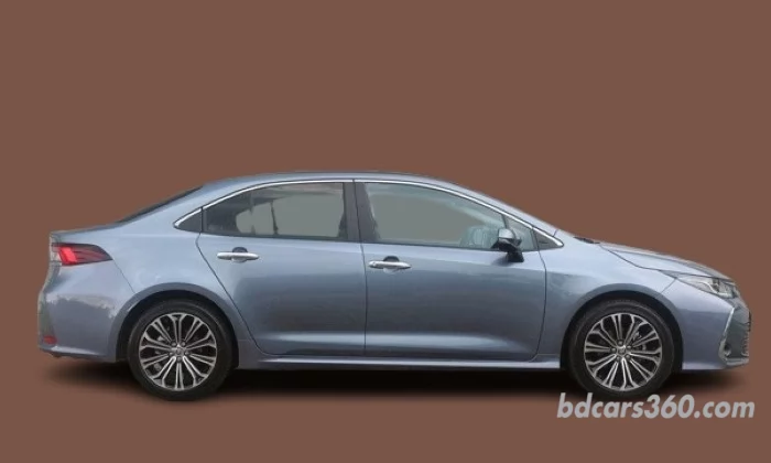 Toyota Corolla ALTIS Hybrid 2024 Side View