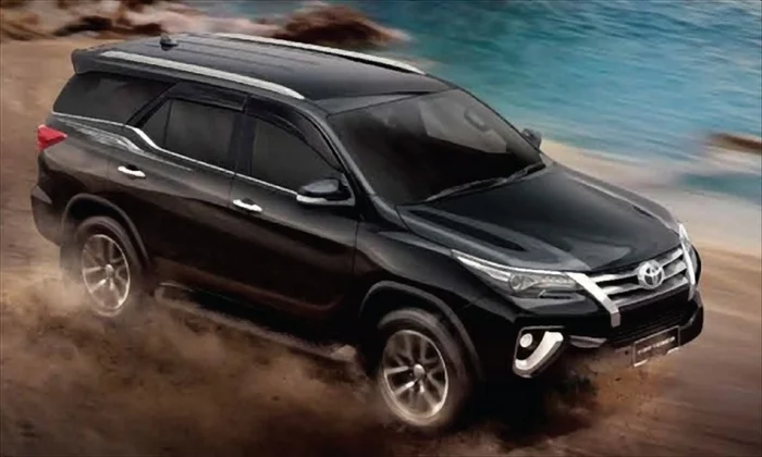 Toyota Fortuner 2019 Angled Front