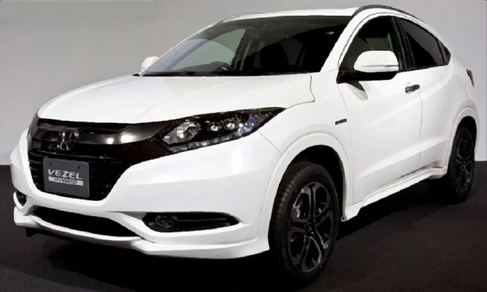 Honda Vezel Hybrid 2014 Angled Front