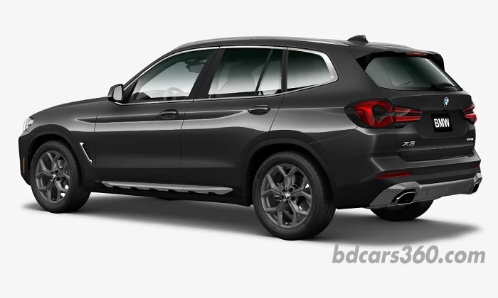 BMW X3 sdrive30i side view 