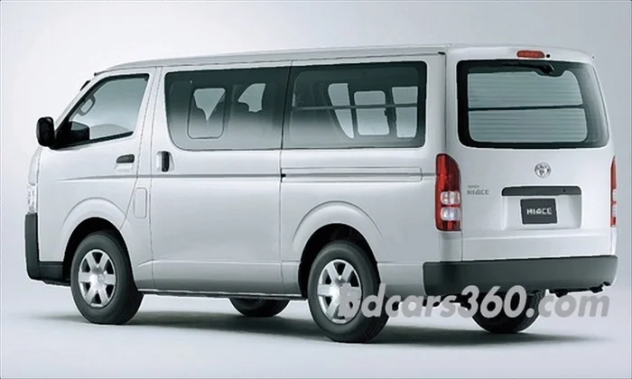 Toyota HiAce Diesel 15 Rear Left view 