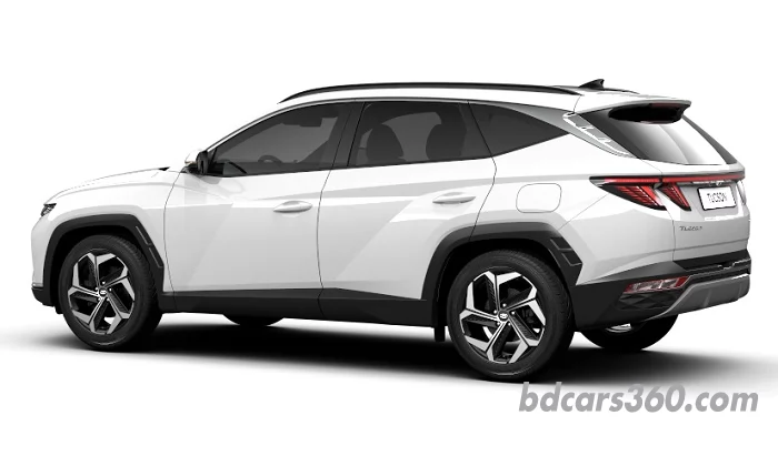 Hyundai Tucson Rear left view 