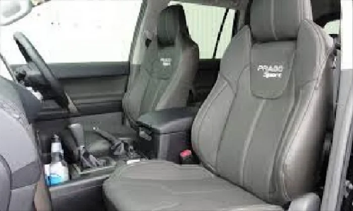 Front Seats
