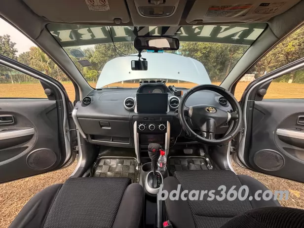 Used Toyota ist 2002