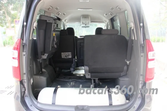 Used Toyota Noah X Smart Power Door & CNG 2011