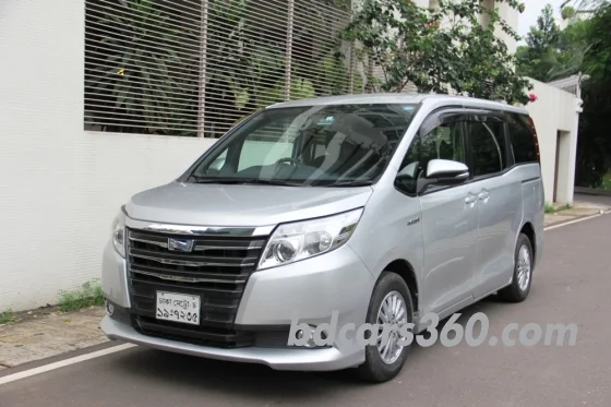 Used Toyota Noah G Door Power 2014