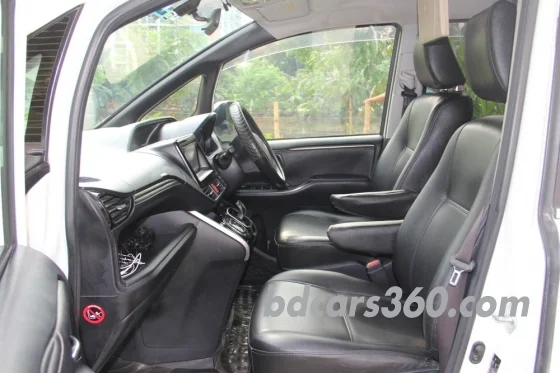 Used Toyota Esquire GI Hybrid 2014