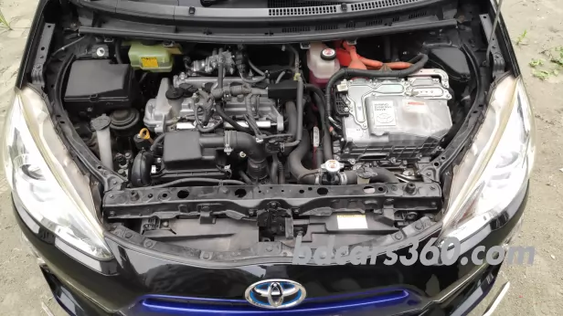 Used Toyota Aqua X Urban Edition 2017