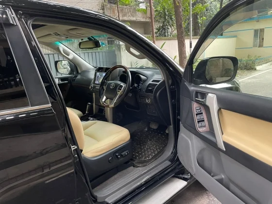 Used Toyota land cruiser Prado TX- limited 2012