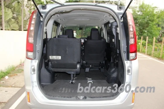 Used Toyota Noah G Door Power 2014