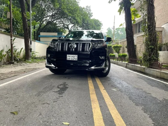 Used Toyota land cruiser Prado TX- limited 2012