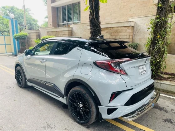 Used Toyota C-HR 2017