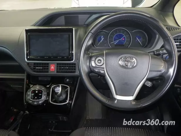 Reconditioned Toyota Noah Hybrid Si 2021