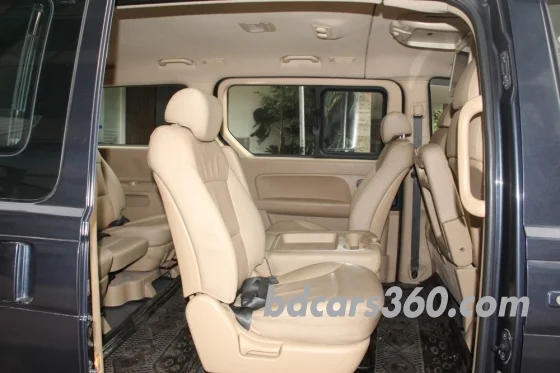 Used Hyundai H1 12 Passenger Octane 2015