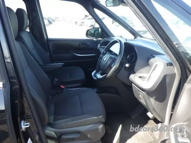 Reconditioned Toyota Noah Hybrid SG 2022