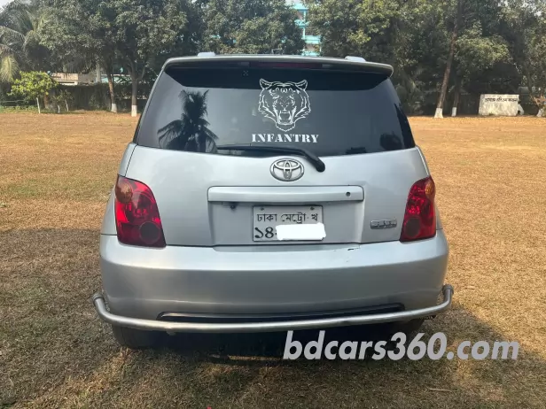 Used Toyota ist 2002