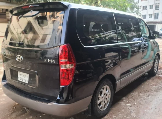 Used Hyundai H1 2012