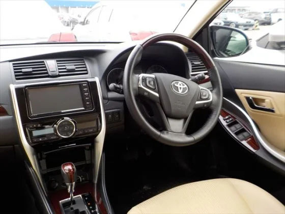 Reconditioned Toyota Premio F EX 2020