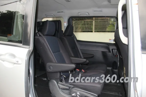 Used Toyota Noah G Door Power 2014