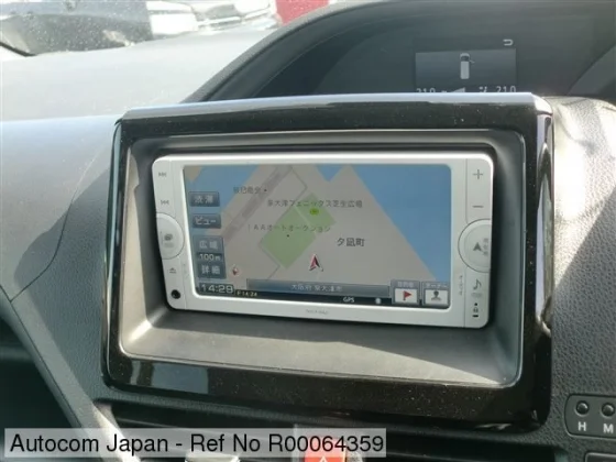 Reconditioned Toyota Noah  2017