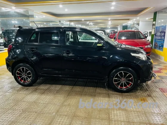 Used Toyota IST  2010