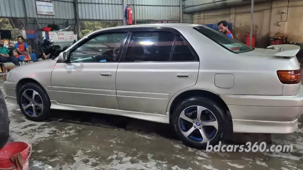 Used Toyota Corona 2000