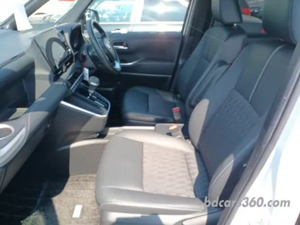 Reconditioned Toyota Noah Hybrid SZ 2023