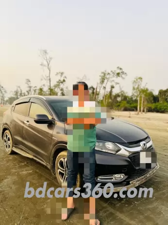 Used Honda Vezel hybrid 2015