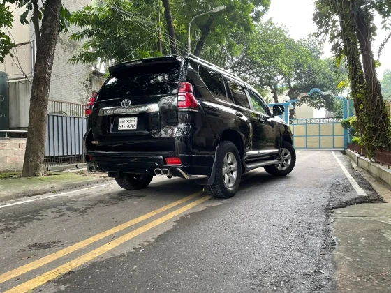 Used Toyota land cruiser Prado TX- limited 2012