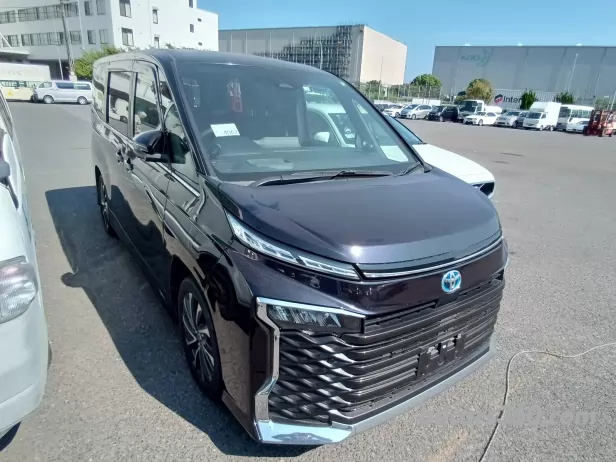 Toyota Voxy Hybrid SZ 2022