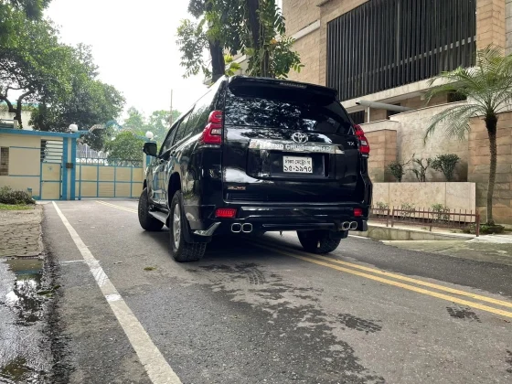 Used Toyota land cruiser Prado TX- limited 2012