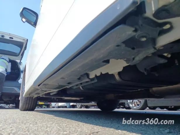 Reconditioned Toyota Noah Hybrid SZ 2023