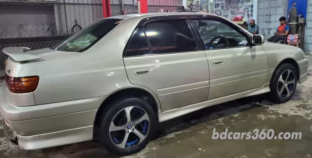 Used Toyota Corona 2000