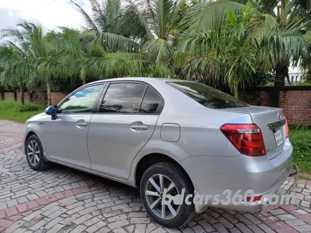 Used Toyota Axio X 2016