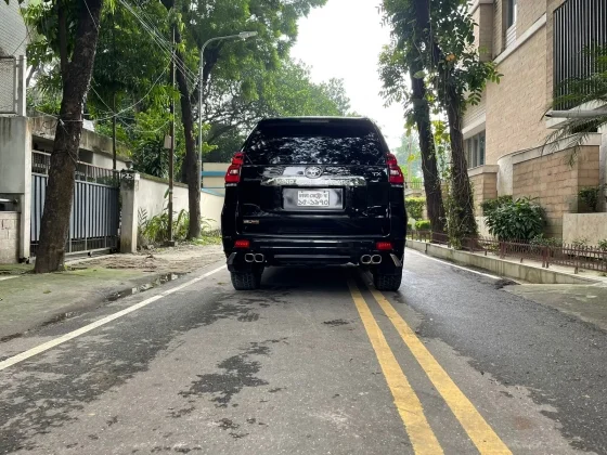 Used Toyota land cruiser Prado TX- limited 2012