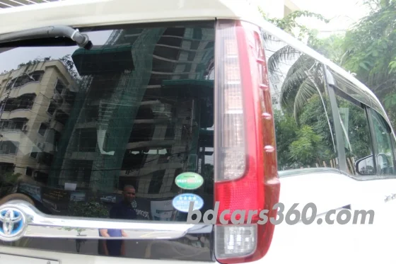 Used Toyota Esquire GI Hybrid 2014