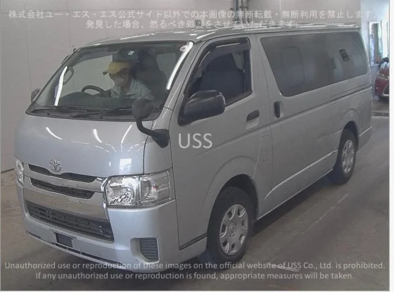 Toyota Hiace 2017 14