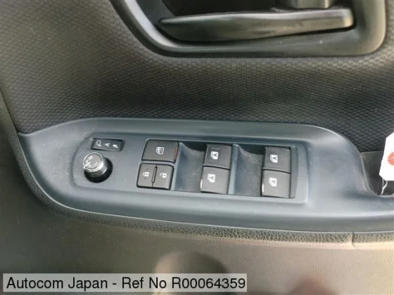 Toyota Noah  2017 3