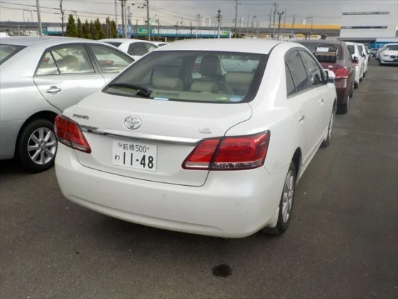 Toyota Premio F EX 2019 4