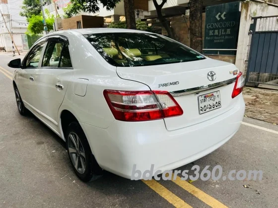 Toyota premio 2014 5