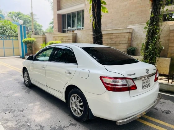 Toyota Premio  2015 4