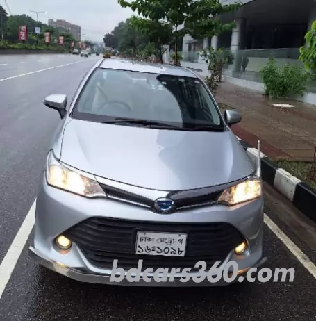 Toyota Axio 2015