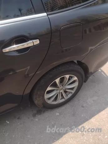 Toyota Axio Fielder Black 2012 8