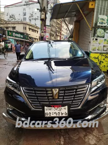 Toyota Premio 2018 3