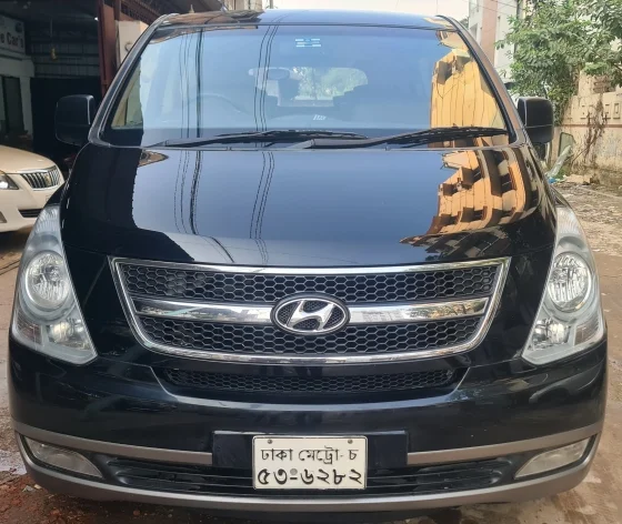 Hyundai H1 2012 8