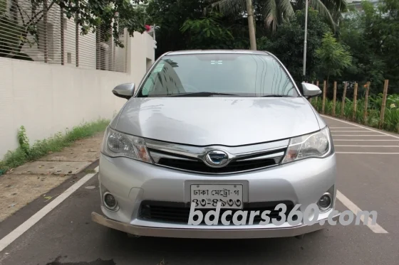 Toyota Corolla Fielder  2014 3