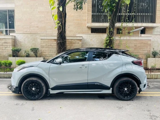 Toyota C-HR 2017 4